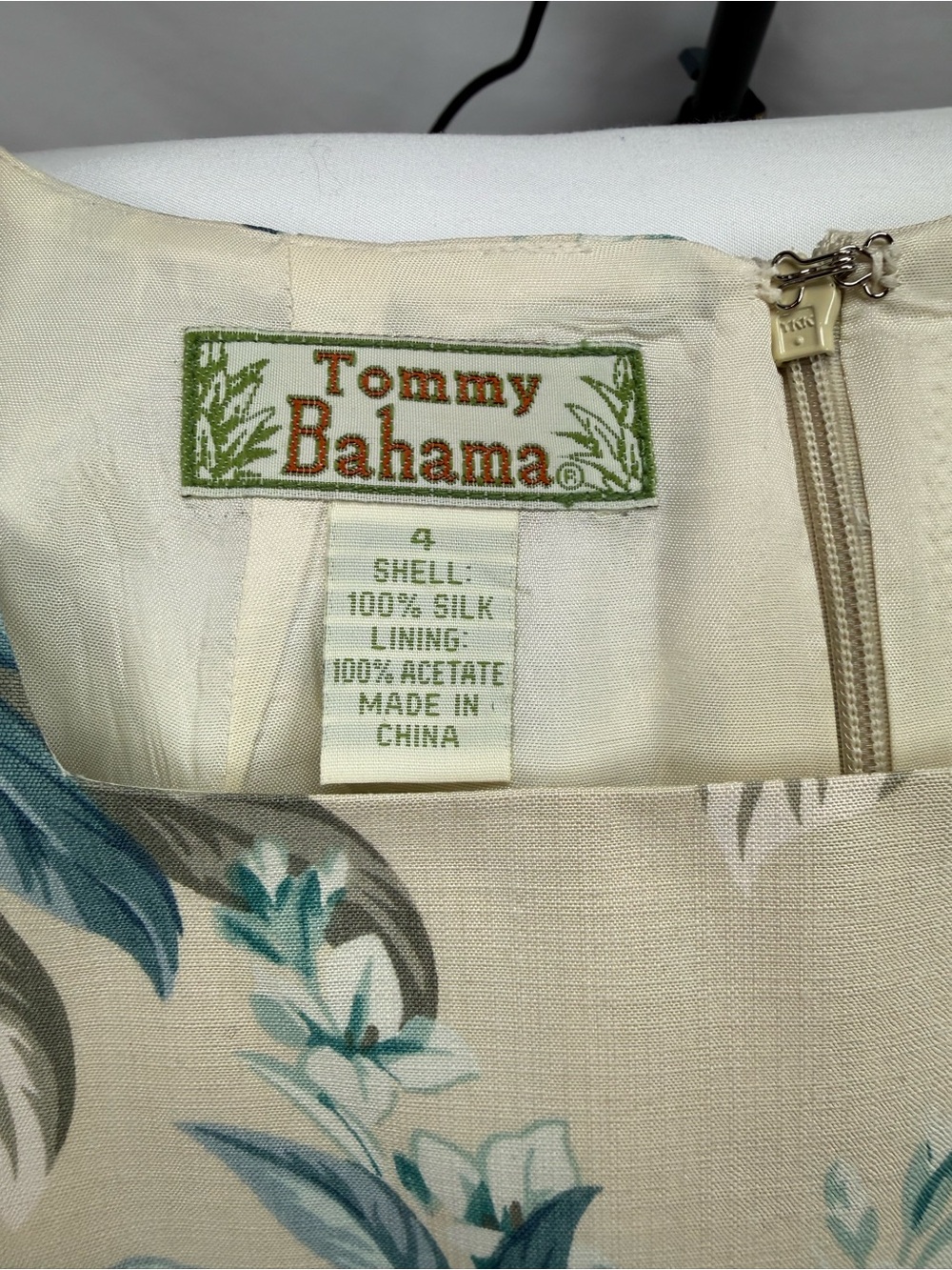 Vintage Tommy Bahama 100% Silk Cream Dress with Blue Palm Print - Picture 3 of 5